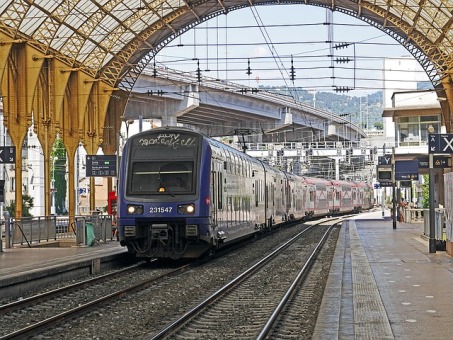  » La SNCF déploie les grands moyens pour acheminer les candidats au bac malgré la grève